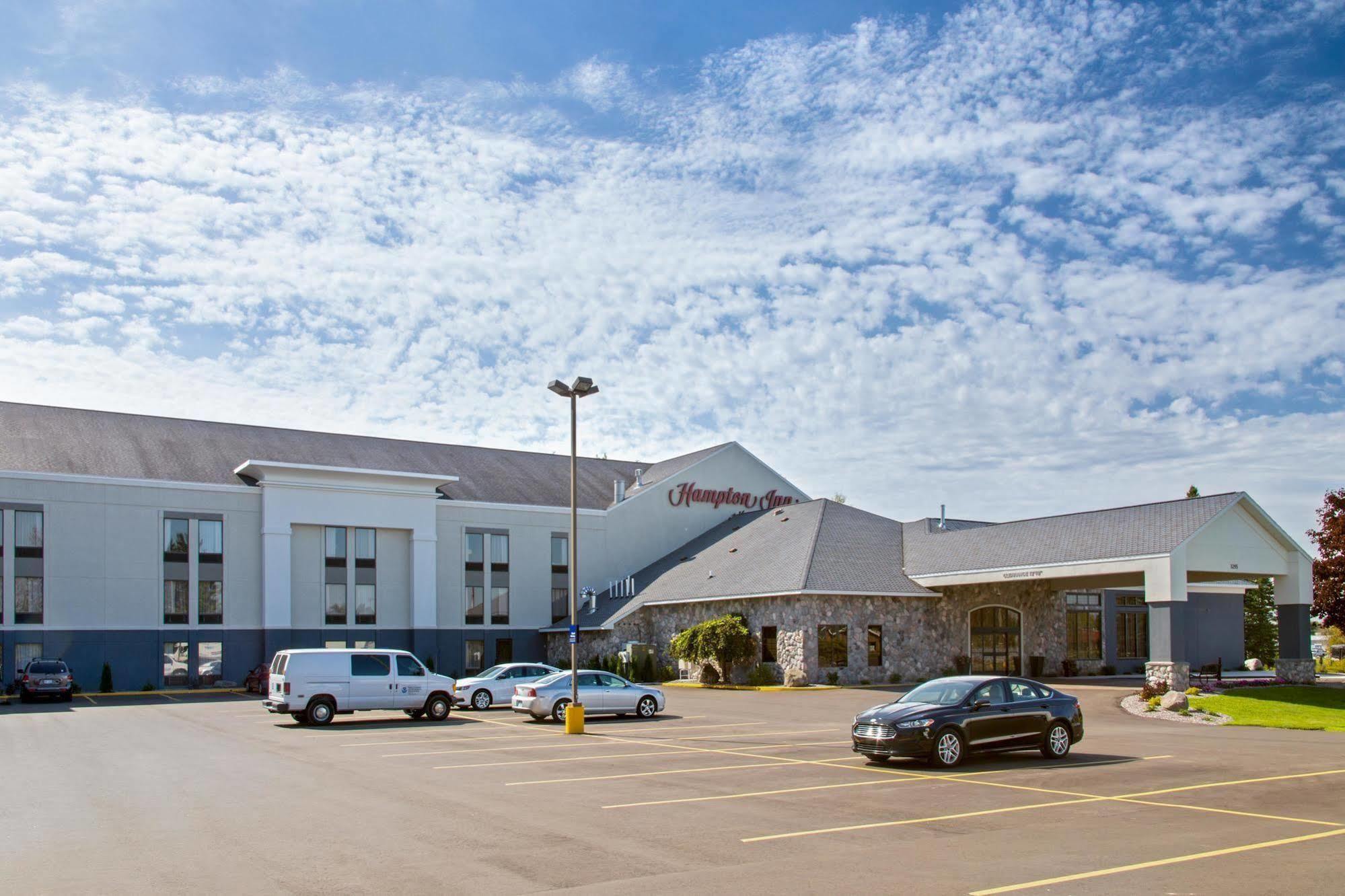 Hampton Inn Sault Ste Marie, Mi Exterior photo